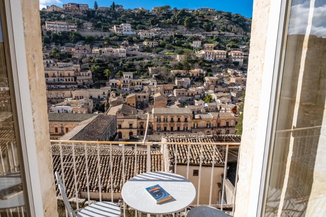 Luxury House Le Nuvole Leilighet Modica Eksteriør bilde